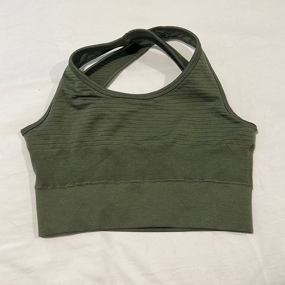 Alphalete size Small Revival sports bra in like new condition - Picture 2 of 3